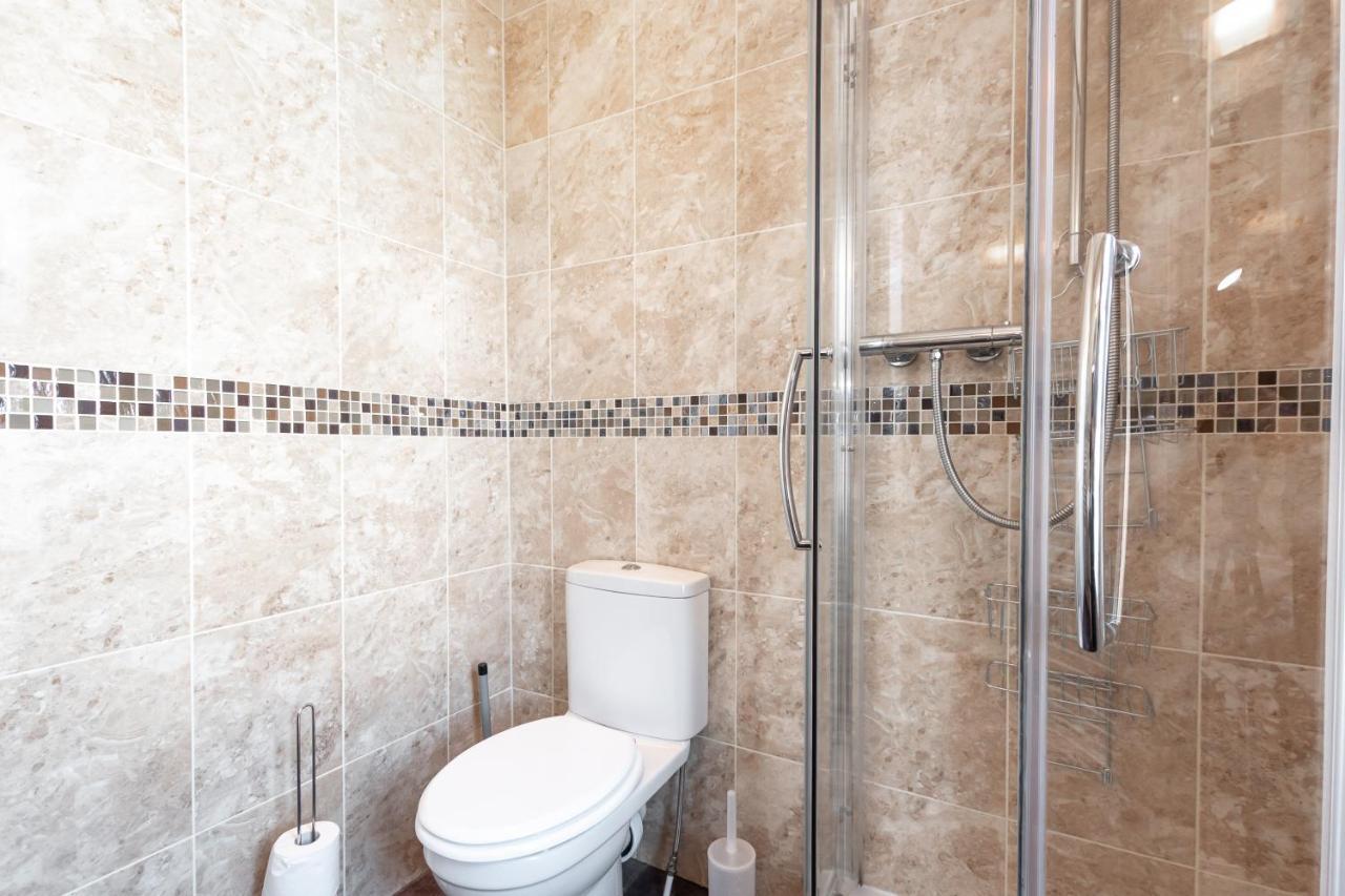 3-Bedroom House L Fast Wi-Fi L Garden L Newly Decorated L Close To Shops And Restaurants Bournemouth Kültér fotó