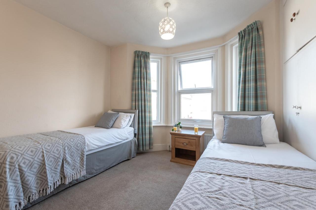 3-Bedroom House L Fast Wi-Fi L Garden L Newly Decorated L Close To Shops And Restaurants Bournemouth Kültér fotó